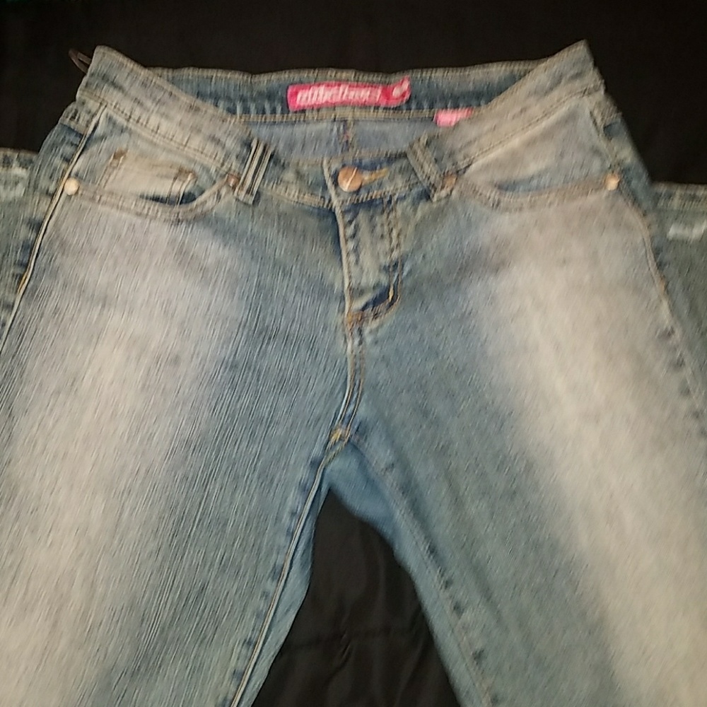 Jeans - Picture 2 of 4